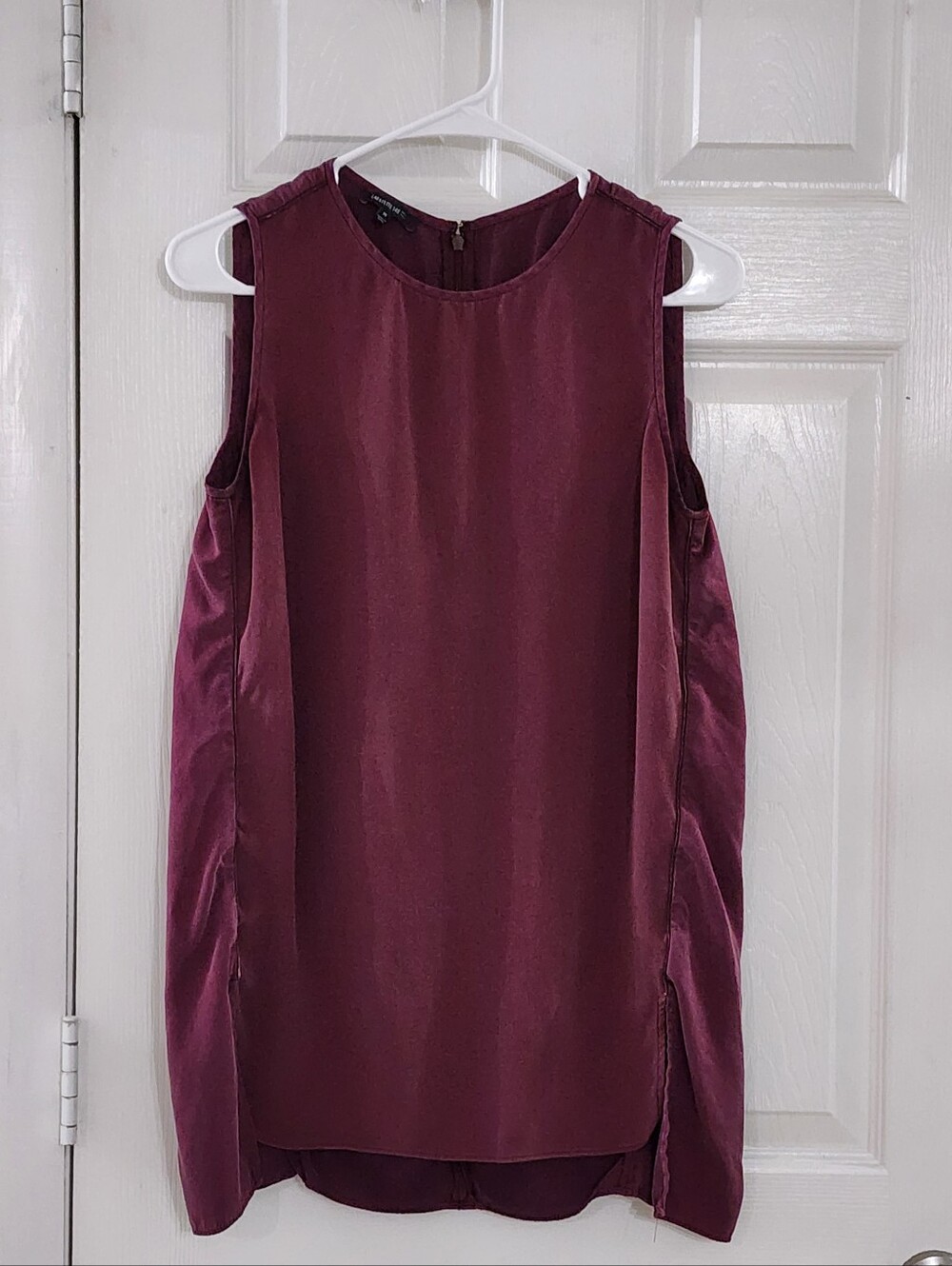 Sleeveless Velvet-Trim Shift Dress in Wine